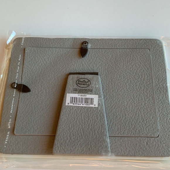 NIB Precious Moments Vinyl Photo Frame - Girl on Bicycle in Spring - Picture 3 of 3